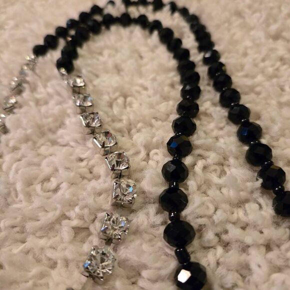 NWOT Long Faceted Jet Beads + Rhinestones Necklace - Picture 9 of 9